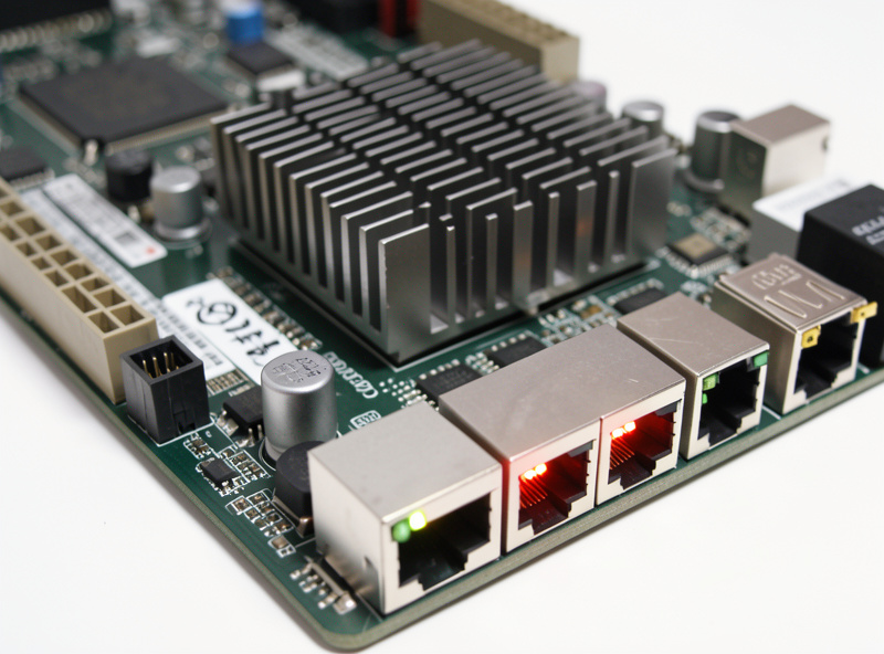 Multi-core firewall appliance running multithreaded Suricata packet inspection at gigabit